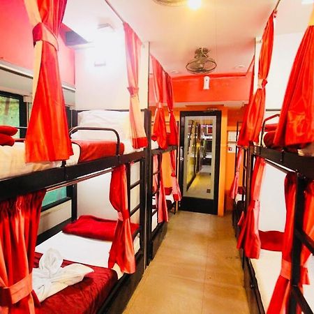 Town Hostel Mumbai - Ac Dormitory Eksteriør bilde