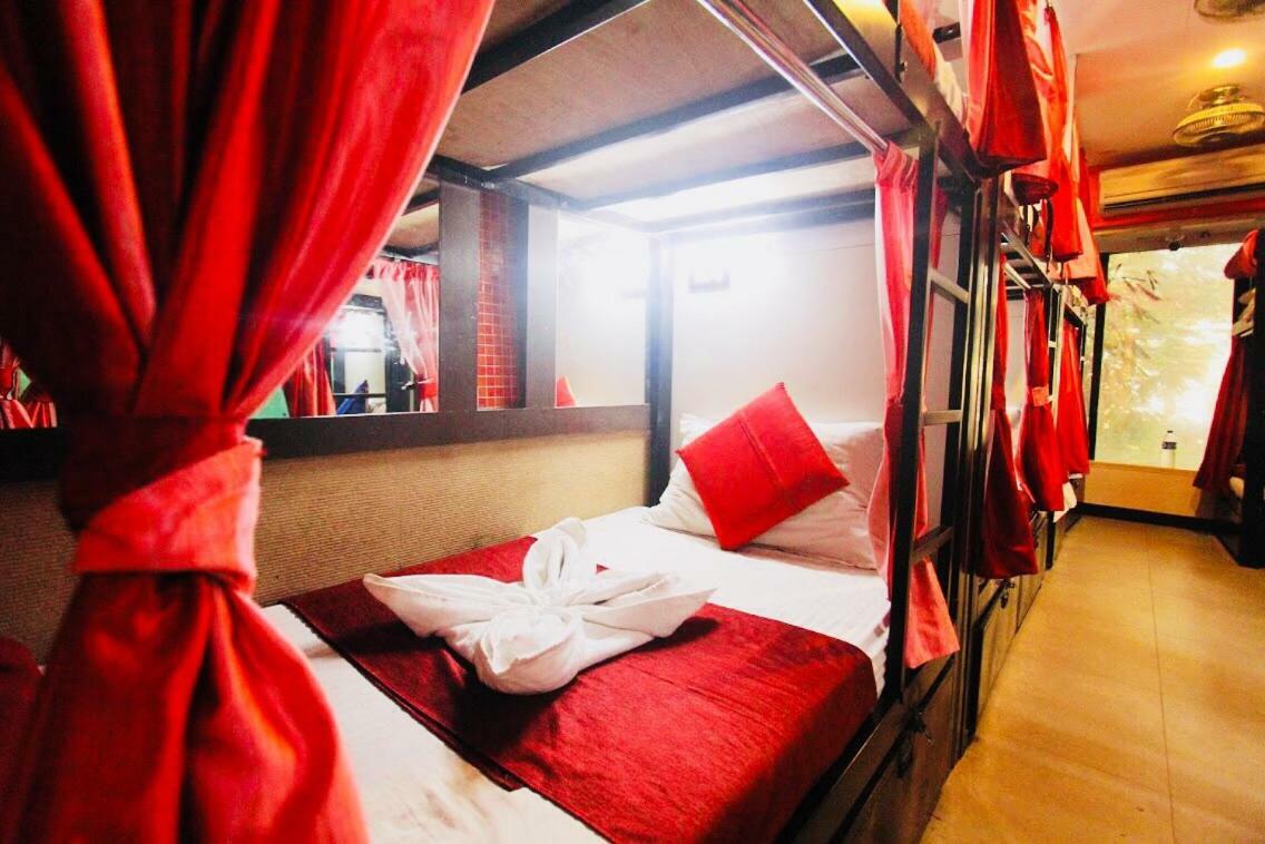 Town Hostel Mumbai - Ac Dormitory Eksteriør bilde