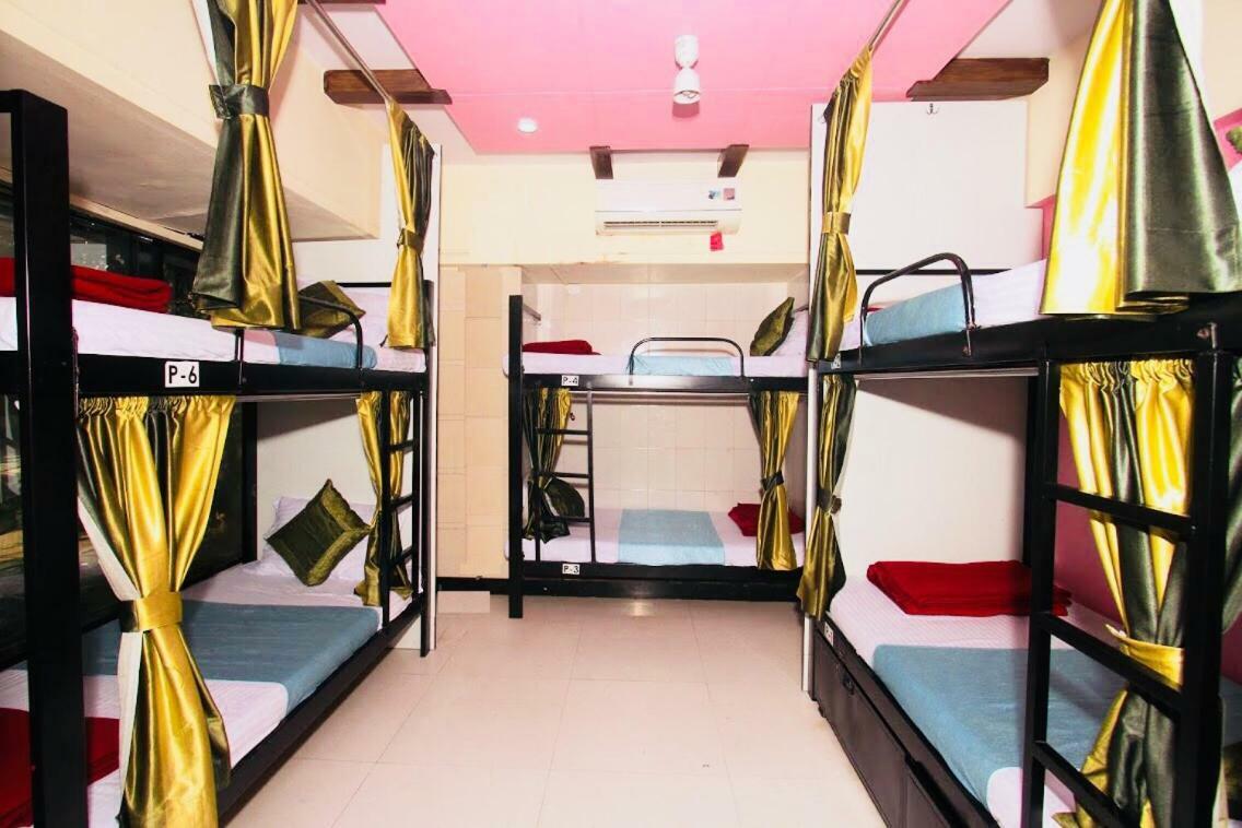 Town Hostel Mumbai - Ac Dormitory Eksteriør bilde