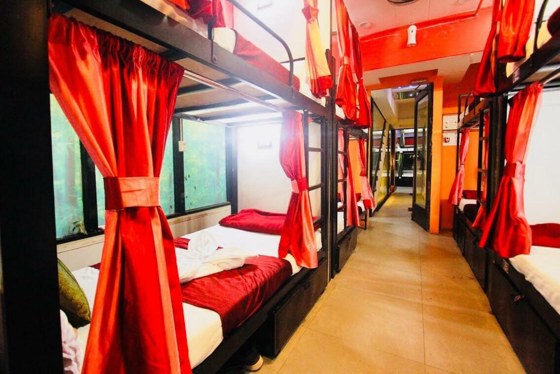Town Hostel Mumbai - Ac Dormitory Eksteriør bilde