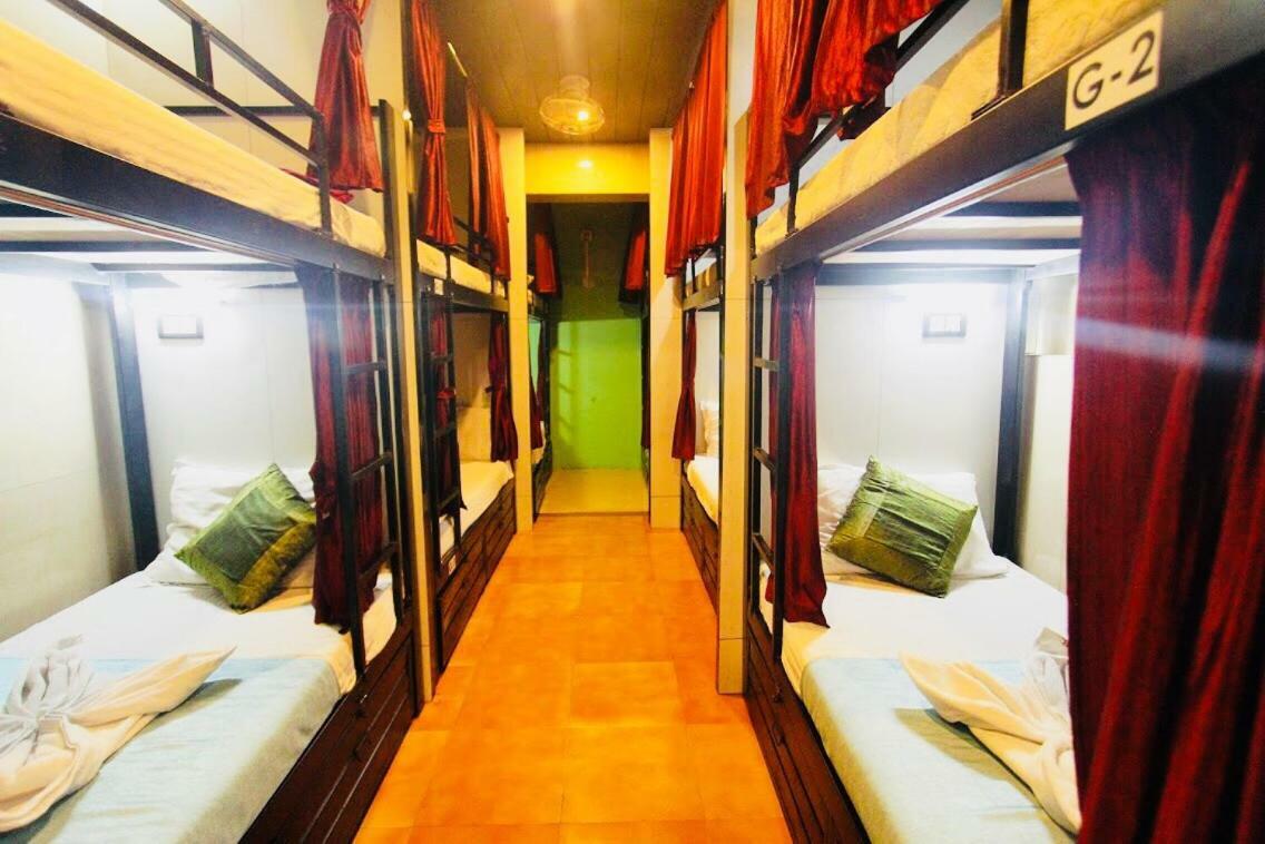 Town Hostel Mumbai - Ac Dormitory Eksteriør bilde